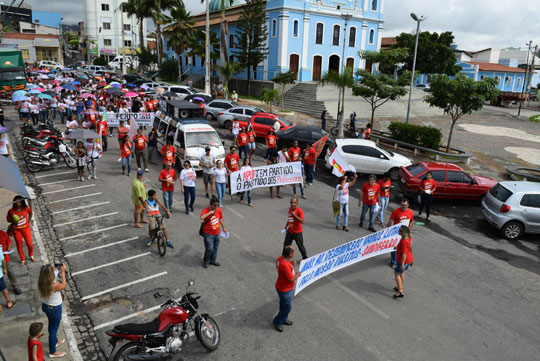 Protesto contra reforma da previdência e reforma trabalhista percorre as ruas de Brumado