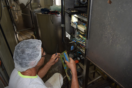 Pane em usina de beneficiamento impede a distribuição de leite em Brumado