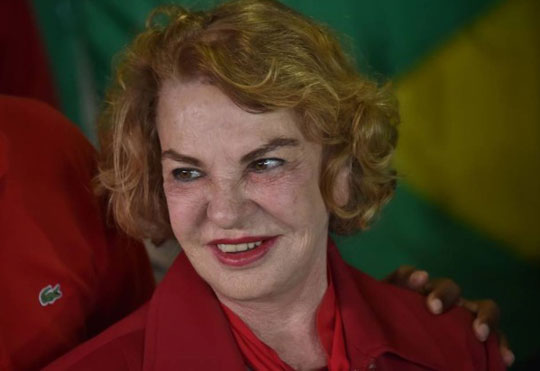 Após AVC, Marisa Letícia, mulher do ex-presidente Lula, fica em coma induzido
