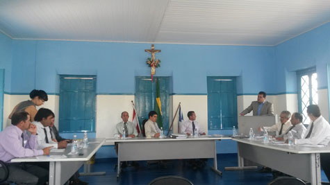 Marquinho Viana debate investimentos com vereadores de Ituaçu