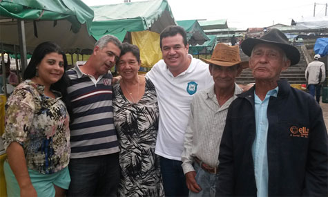 Marquinho Viana prestigia micareta e visita a feira livre de Barra da Estiva
