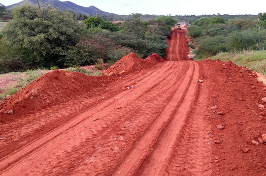 Brumado: Prefeitura inicia patrolamento nas estradas vicinais do município