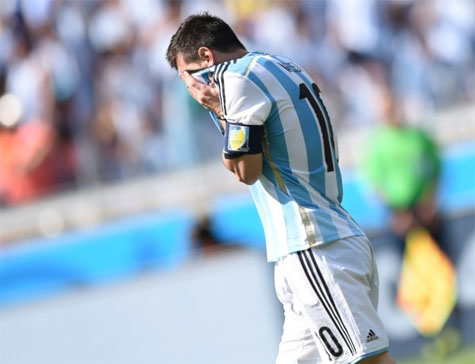 Messi salva Argentina nos acréscimos em vitória magra sobre Irã