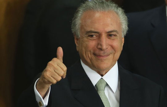 50% dos brasileiros querem a permanência de Temer e 32% o retorno de Dilma, diz Datafolha