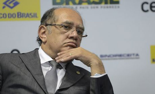Gilmar Mendes pede investigação das contas de campanha de Dilma