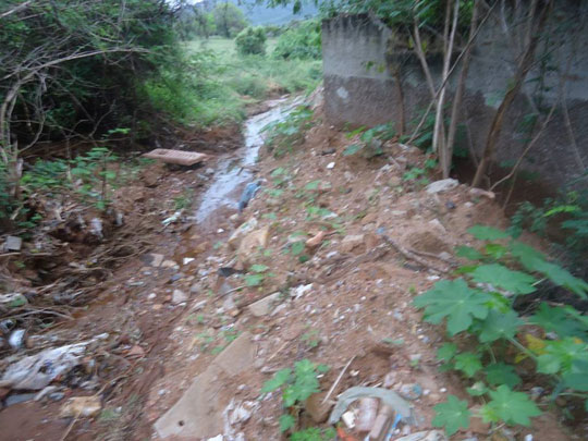 Brumado: Nascente do Bairro Olhos D'água é vistoriada pelo Modera