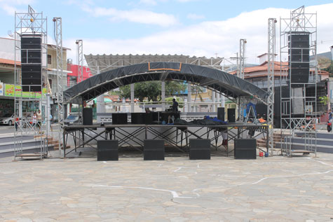 Últimos ajustes para o Festival de Música Popular de Brumado 2014