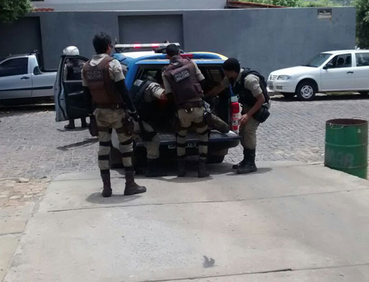 Brumado: Polícia recupera moto roubada escondida em estação de tratamento de esgoto