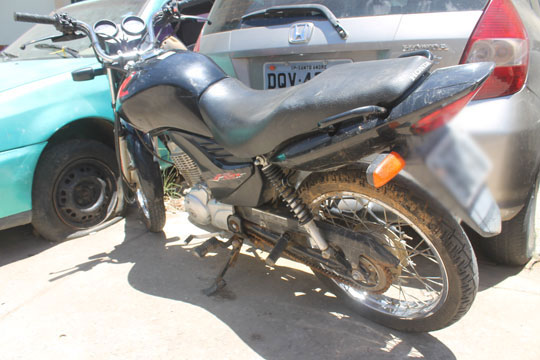 Brumado: Polícia encontra moto roubada abandonada no Rio do Antônio