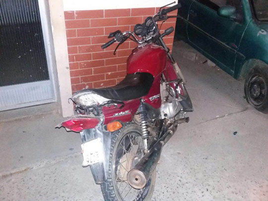 Polícia prende assaltantes e recupera motocicleta roubada em Brumado