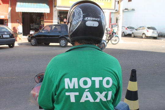 Gasolina inflaciona corrida de moto-táxi em Brumado