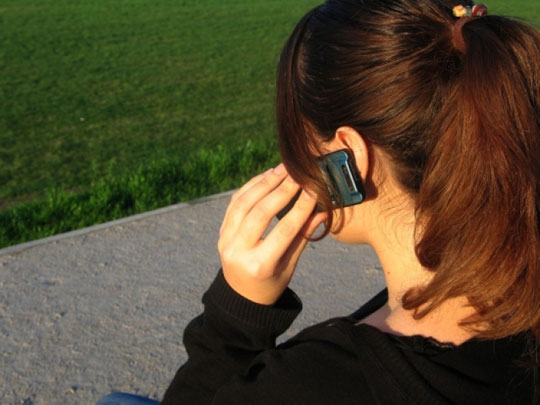 Senado aprova fim da cobrança de roaming em ligações de celular