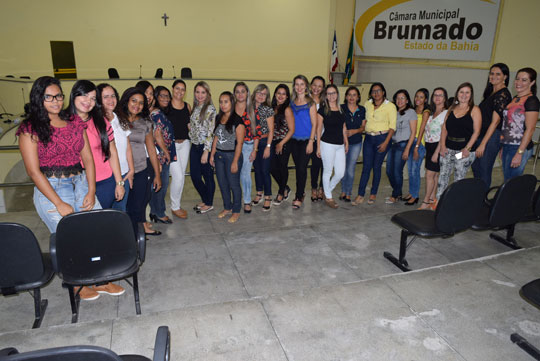 Brumado: Funcionárias da Câmara de Vereadores prestam homenagem ao dia da mulher