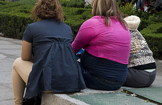 Mulheres obesas têm mais chances de desenvolver câncer de mama, diz estudo