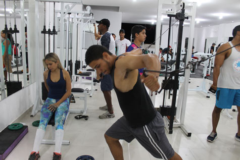 Brumado: Barra Fitness faz festa de reinauguração para alunos