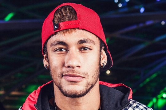 Neymar é o único brasileiro candidato a melhor do mundo