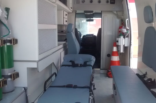 Brumado: Duas novas ambulâncias adquiridas pela prefeitura são entregues ao Samu 192