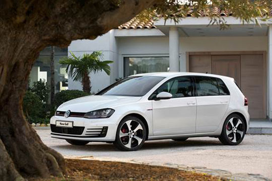 Novo Golf é tricampeão da categoria 'Hatch Médio'; modelo está disponível na Brumauto