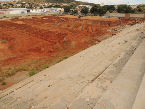 Brumado: Operários das obras no estádio Gilbertão aderem à greve