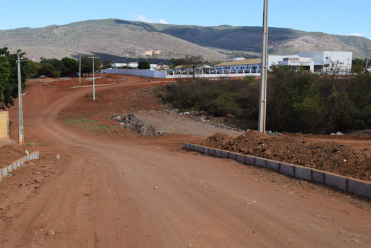 Brumado: Obras de pavimentação de acesso ao Ifba continuam paradas