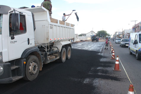 Brumado: Após longo atraso, são reiniciadas as obras do estacionamento do Derba