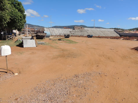 Brumado: Sem verba, obras permanecem paradas no Estádio Gilberto Cardoso