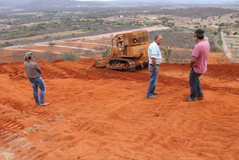 Brumado: Arquiteto acompanha obras no Recanto da Villa e no Recanto dos Pássaros