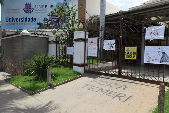 Brumado: Ocupação da Uneb completa 24 dias com resistência dos alunos
