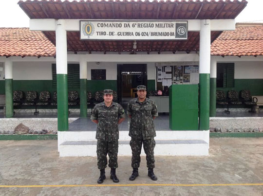 Oficial do 19° Batalhão de Caçadores visita o Tiro de Guerra de Brumado