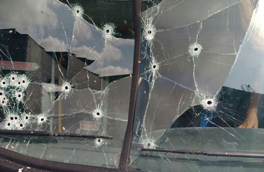 Ônibus de empresa de turismo brumadense é atacado por bandidos armados