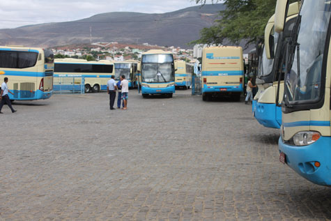 Brumado: Ônibus passa por cima do braço do manobrista dentro da garagem da Novo Horizonte