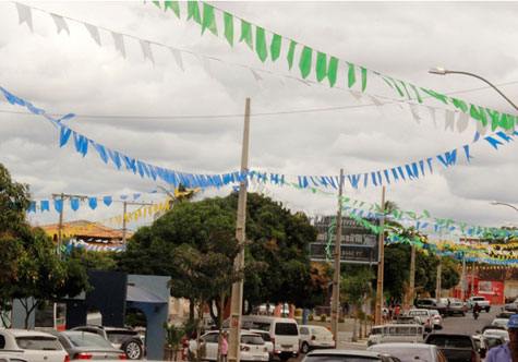 Brumado: CDL fala da importância da ornamentação dos comércios nessa época do ano