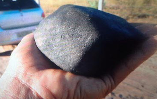 Meteorito pesando cerca de 1 kg é encontrado na cidade de Palmas de Monte Alto