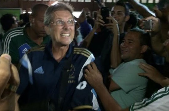 Palmeiras é recebido com festa e carreata em Vitória da Conquista