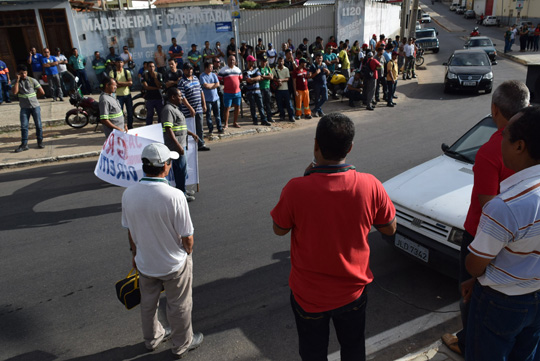 Magnesita fura bloqueio de greve do Sindicato dos Mineradores de Brumado