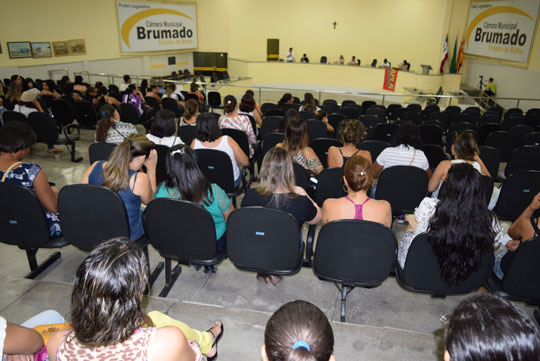 No dia de paralisação nacional, sindicato e professores promovem protestos em Brumado