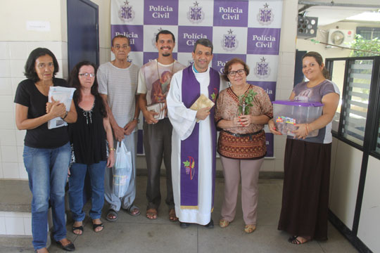 Pastoral carcerária católica realiza tríduo pascoal na custódia de Brumado