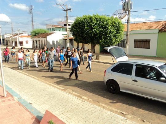 Professores da rede municipal de Rio do Antônio paralisam atividades