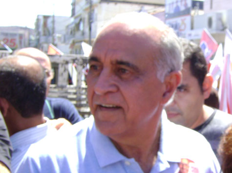 Democratas anuncia que Paulo Souto aceitou concorrer ao governo baiano em 2014
