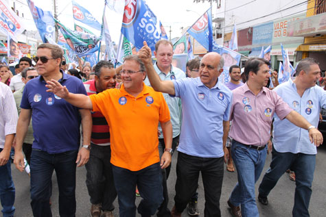Eleições 2014: Paulo Souto e Geddel promovem arrastão em Brumado