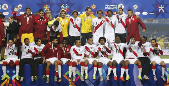 Peru vence o Paraguai por 2 a 0 e fica com o 3º lugar da Copa América