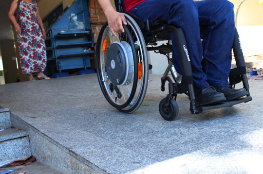 Empresas destinam apenas 49% das vagas para pessoas com deficiência