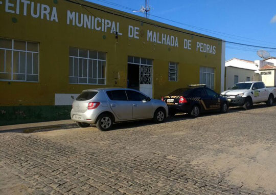 Polícia Federal realiza mega operação na cidade de Malhada de Pedras