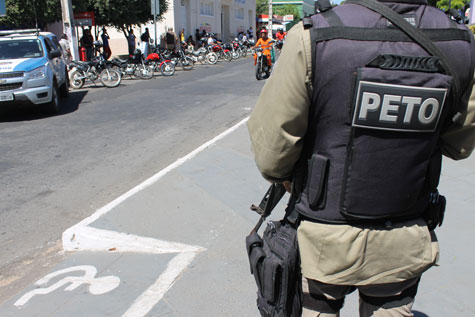 Brumado: Polícia intensifica blitz rotativa no combate à criminalidade