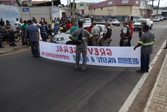 Magnesita fura bloqueio de greve do Sindicato dos Mineradores de Brumado