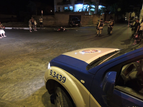 Brumado: Grave acidente entre carro e moto na Avenida João Paulo I