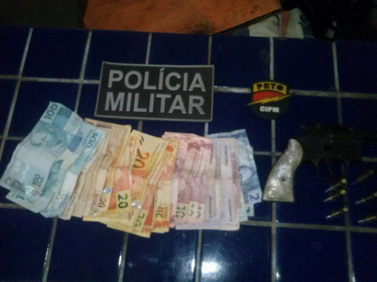 Bandido é baleado pela polícia em Brumado após assaltar posto de combustíveis em Livramento