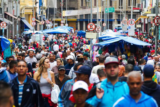 Brasil tem mais de 206 milhões de habitantes, diz IBGE