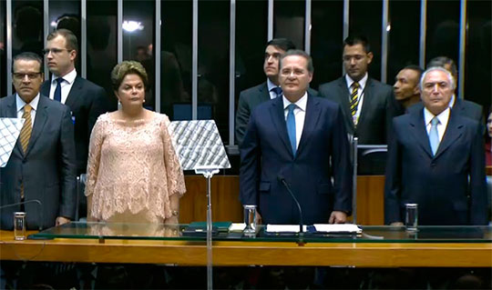 Dilma Roussef e Temer são empossados