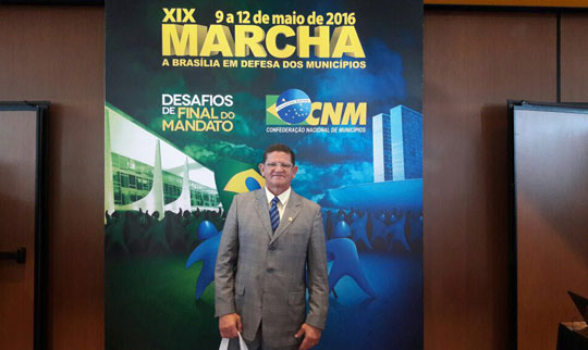 Prefeito de Caculé participa da Marcha a Brasília e quer mudança na distribuição do bolo tributário